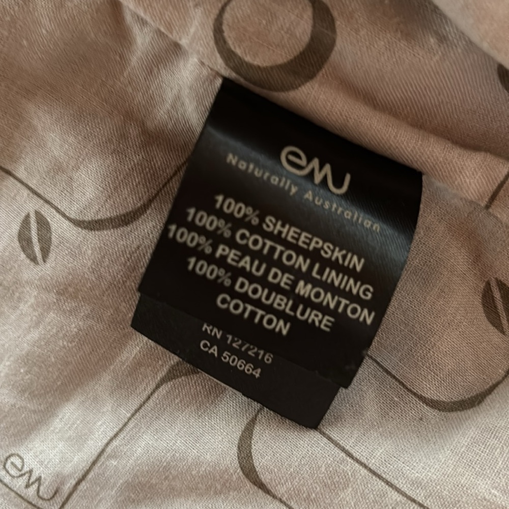 EMU Leather Outback Vest - Picture 5 of 8